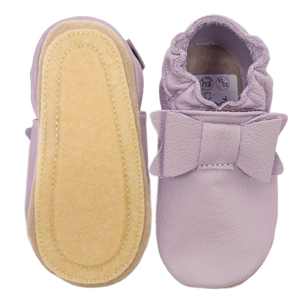 Babucha en piel antideslizante lazo violeta pastel