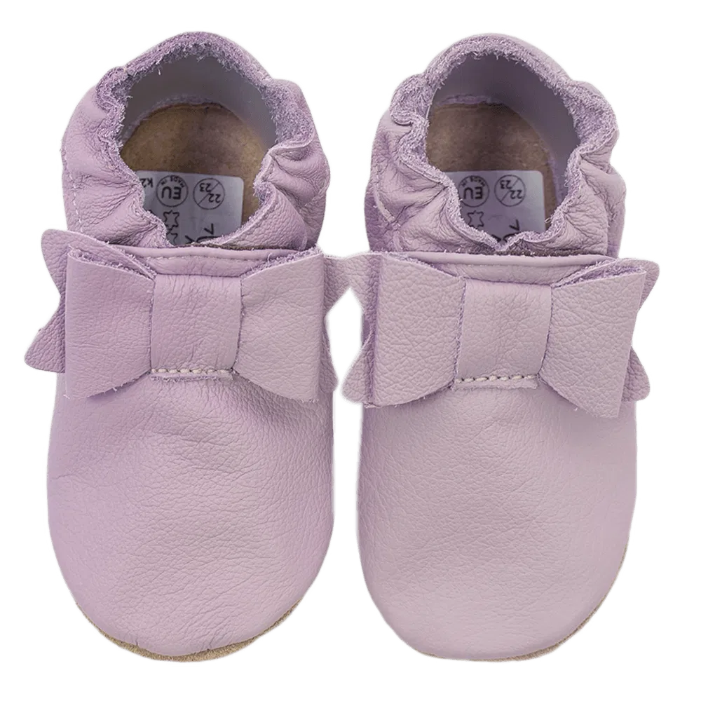Babucha en piel antideslizante lazo violeta pastel