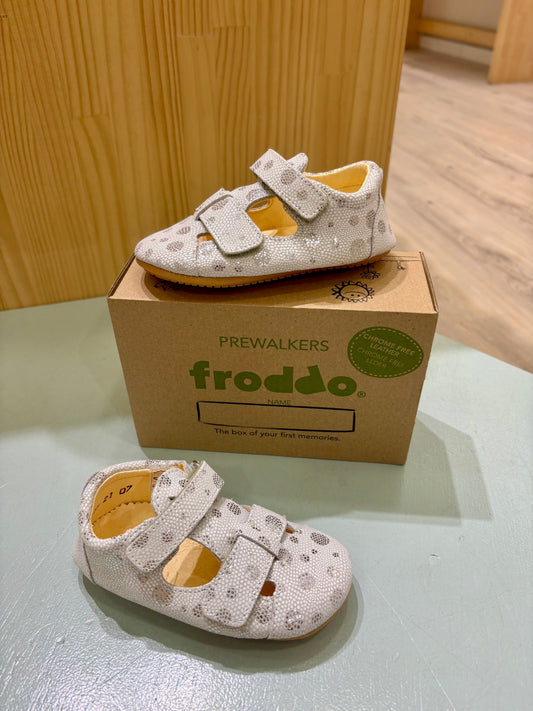 Sandalia Prewalkers WHITE SHINE