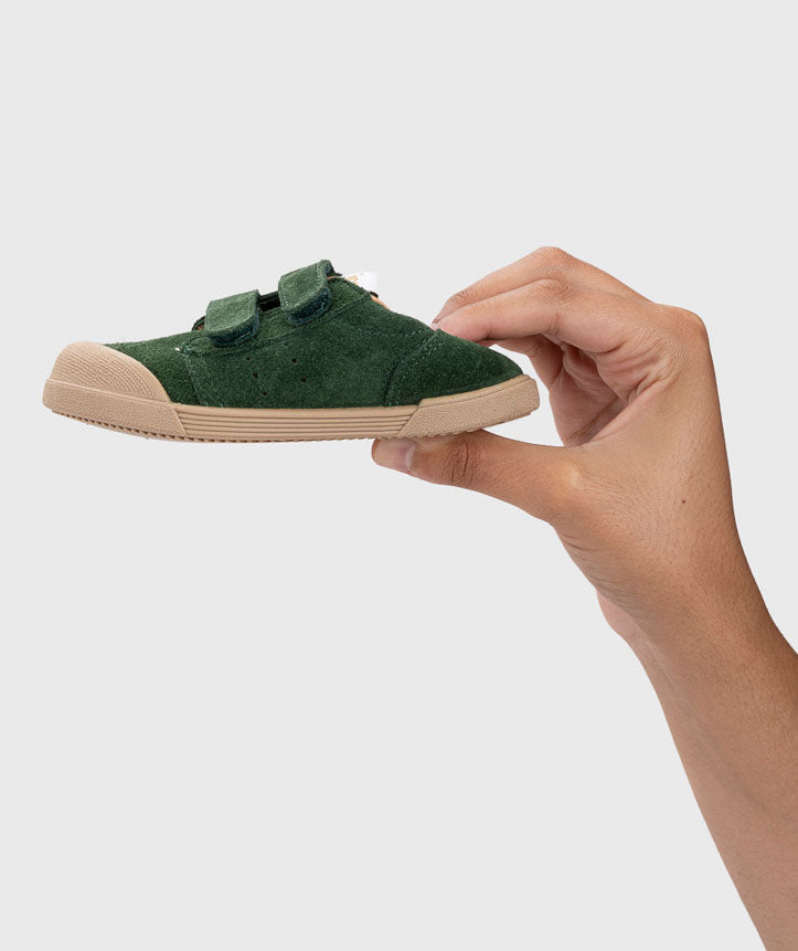 TENNIS SUEDE VERDE( horma media)