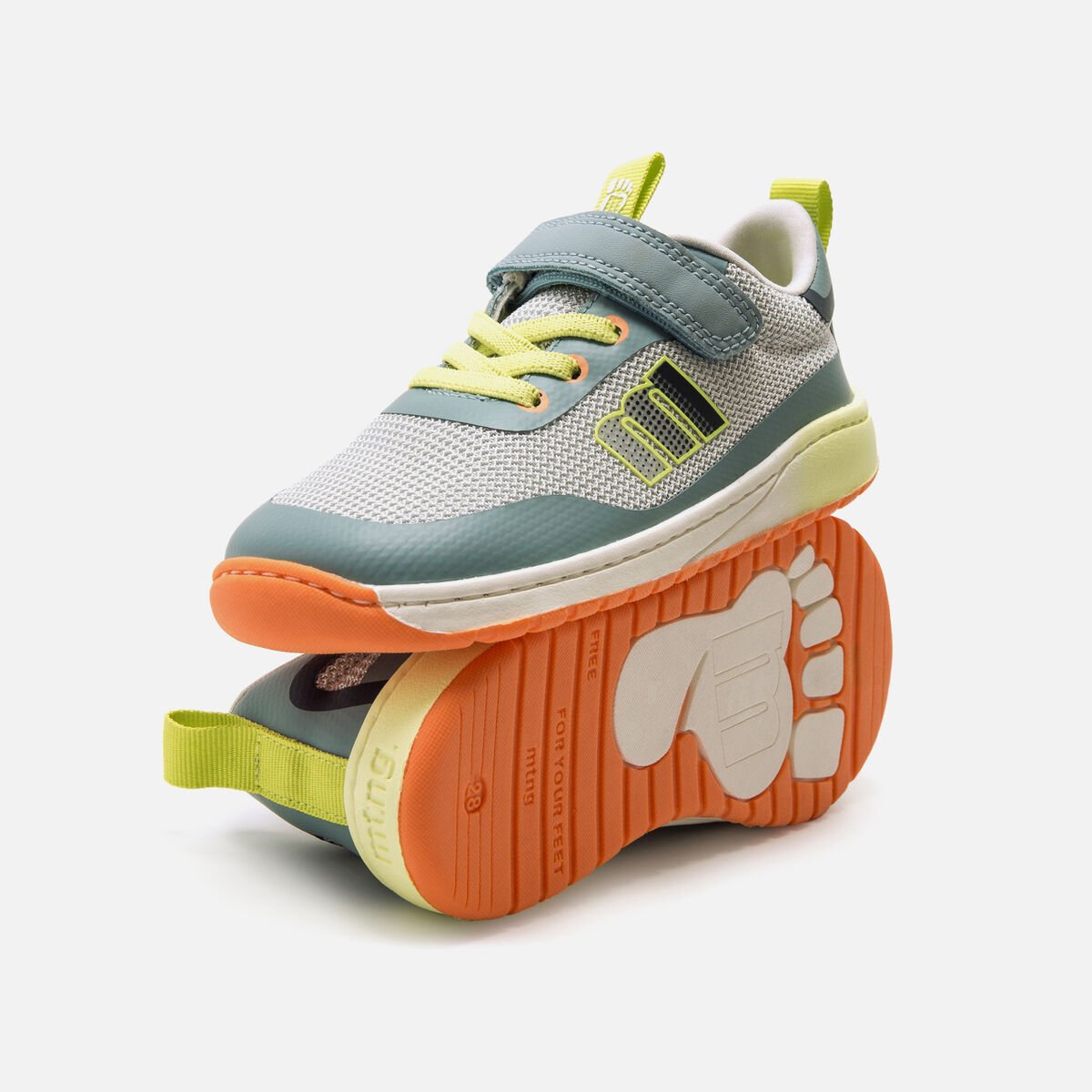 Deportiva Free gris