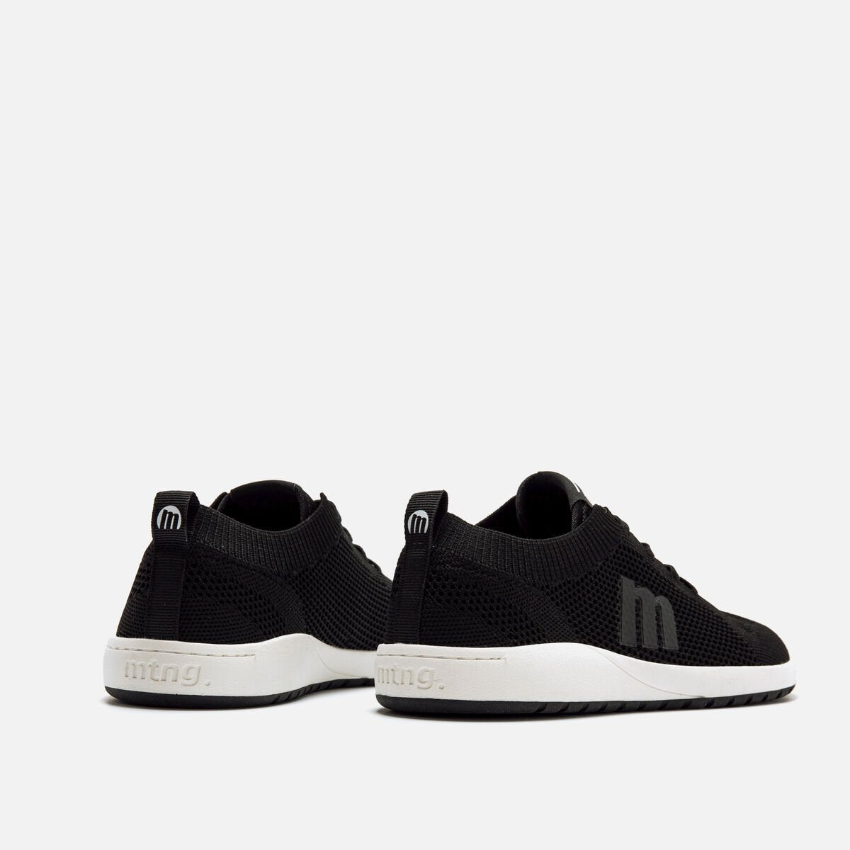 Deportiva Free Apolo negro
